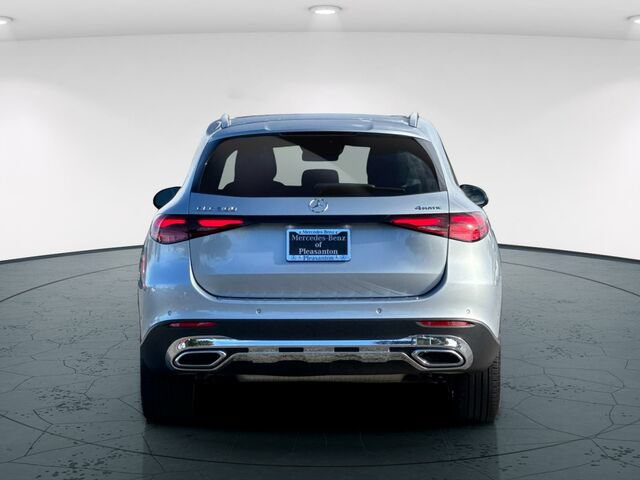 Certified 2026 Mercedes-Benz GLC 300 4MATIC image 5