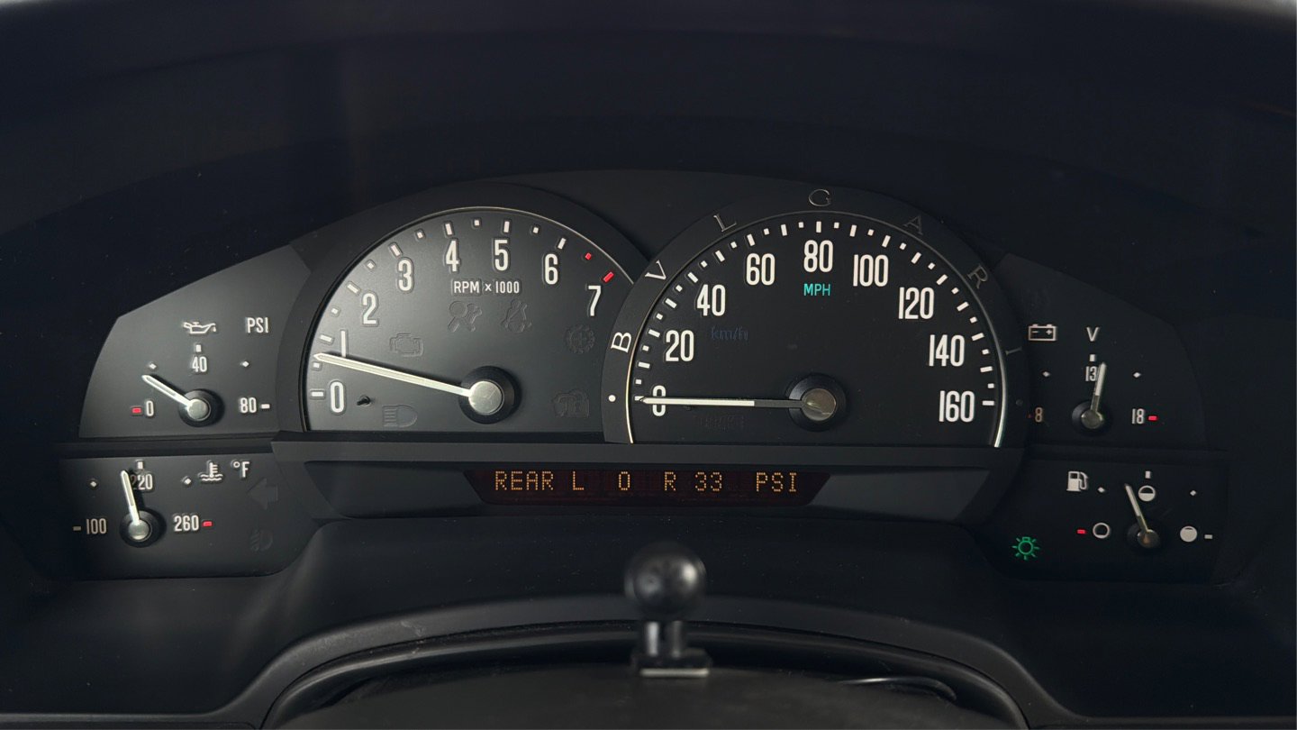 Used 2004 Cadillac XLR RWD image 19