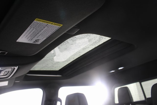 Used 2025 Chevrolet Silverado 1500 High Country w/ Technology Package image 11