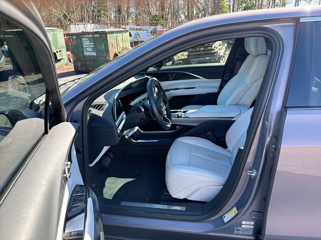 Used 2025 Cadillac Lyriq Luxury w/ LPO, Floor Liner Package image 13
