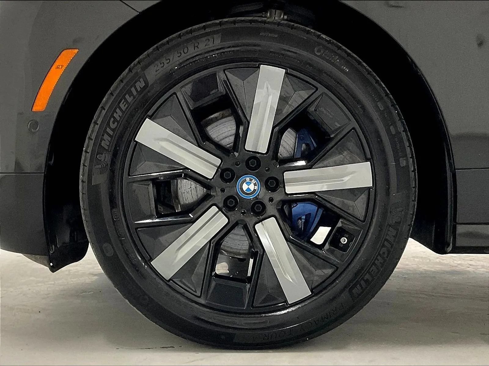Used 2023 BMW iX M60 w/ Executive Package AWD/4WD image 35