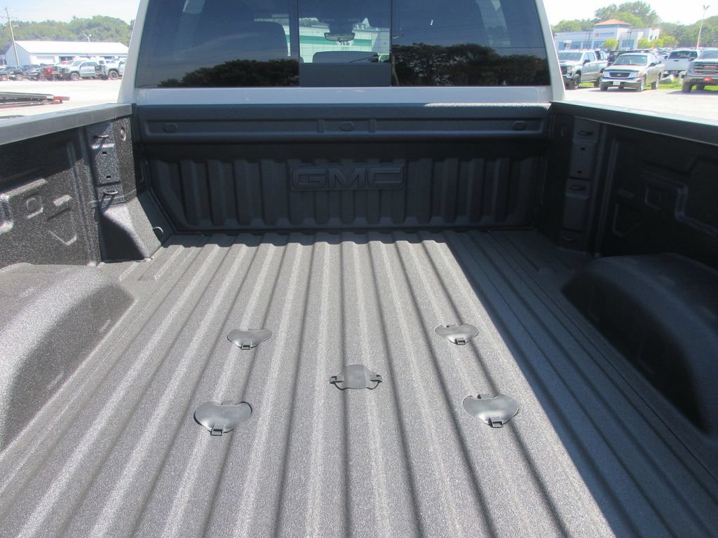 New 2026 GMC Sierra 2500 AT4 w/ AT4 Premium Plus Package AWD/4WD image 7