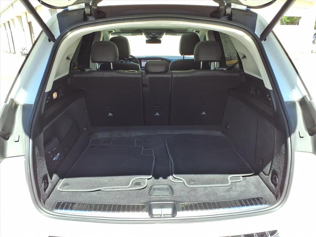 Used 2025 Mercedes-Benz GLE 350 4MATIC w/ Winter Package image 16