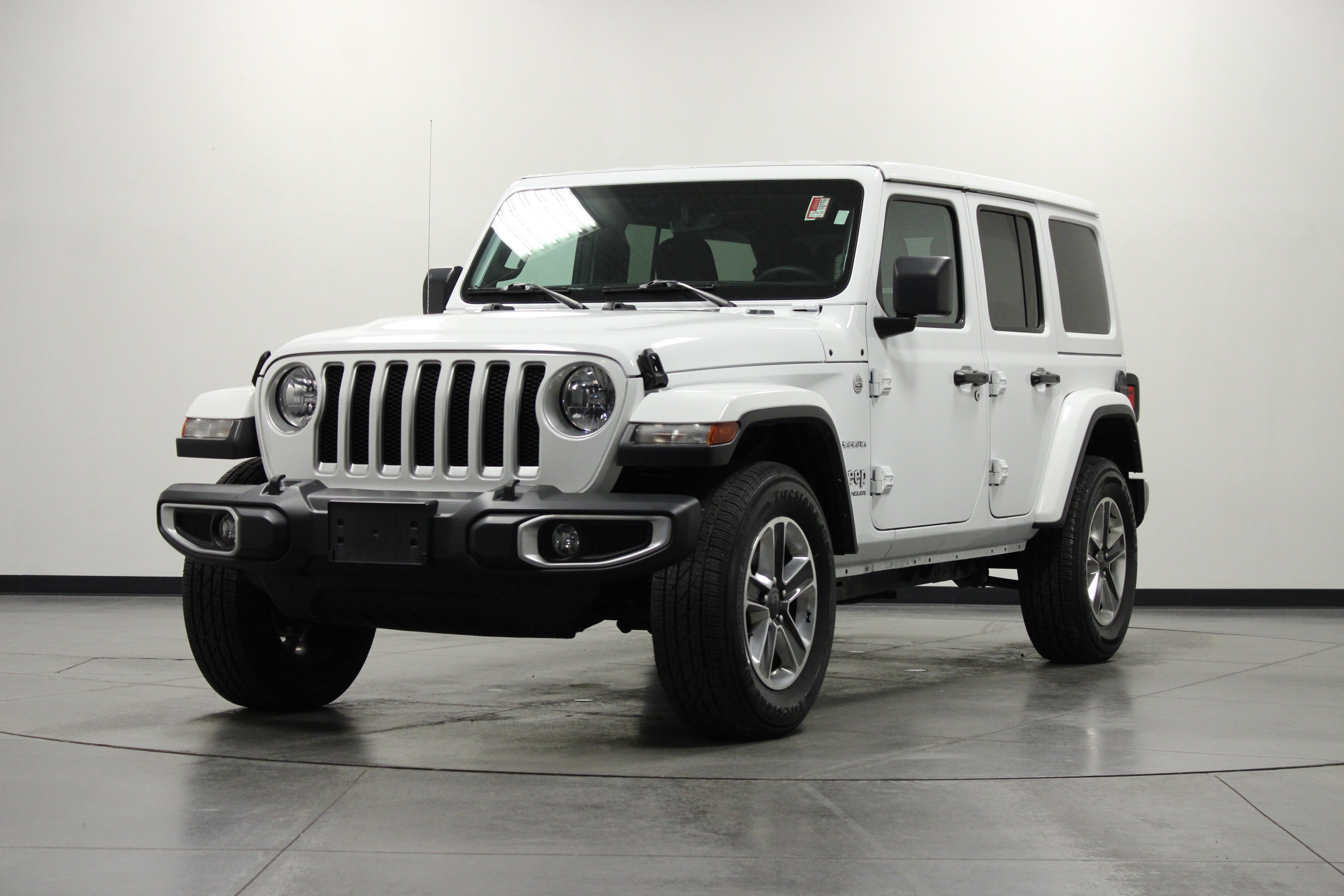 Used 2023 Jeep Wrangler Unlimited Sahara AWD/4WD image 8