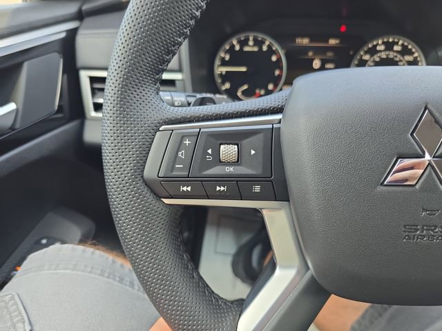 New 2025 Mitsubishi Outlander Trail Edition image 19