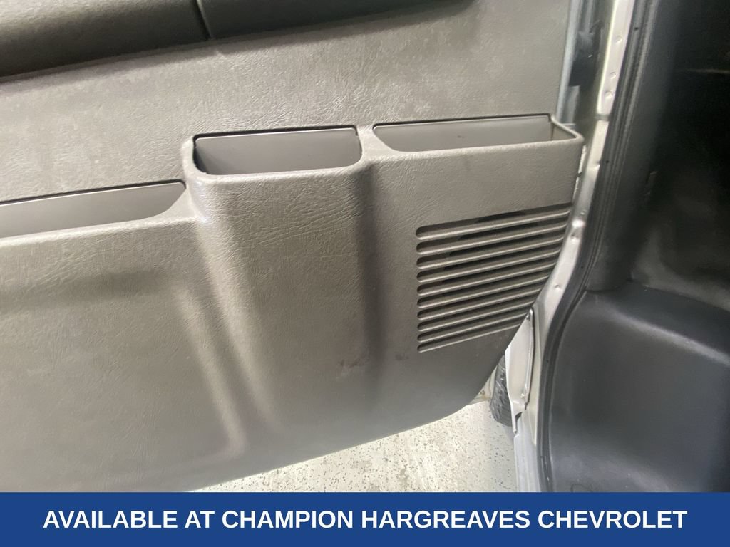 Certified 2022 Chevrolet Express 2500 w/ Enhanced Convenience Package RWD image 32