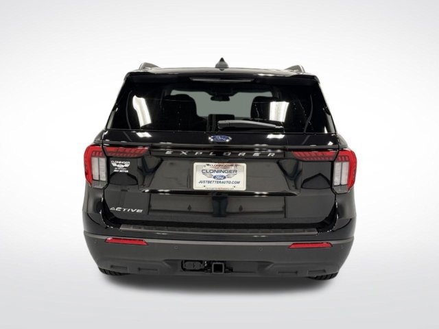 New 2026 Ford Explorer Active RWD image 7