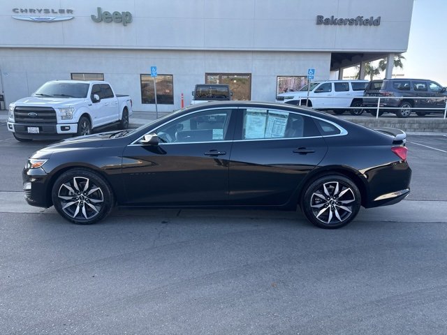 Used 2025 Chevrolet Malibu RS image 2