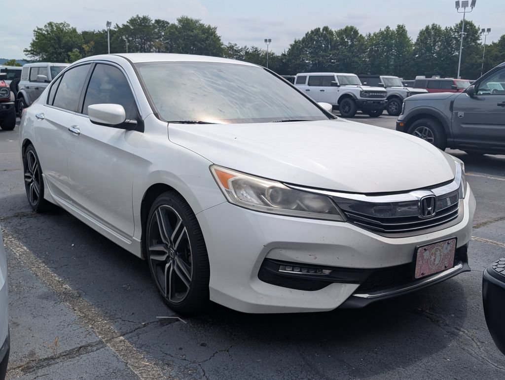 Used 2016 Honda Accord Sport image 5
