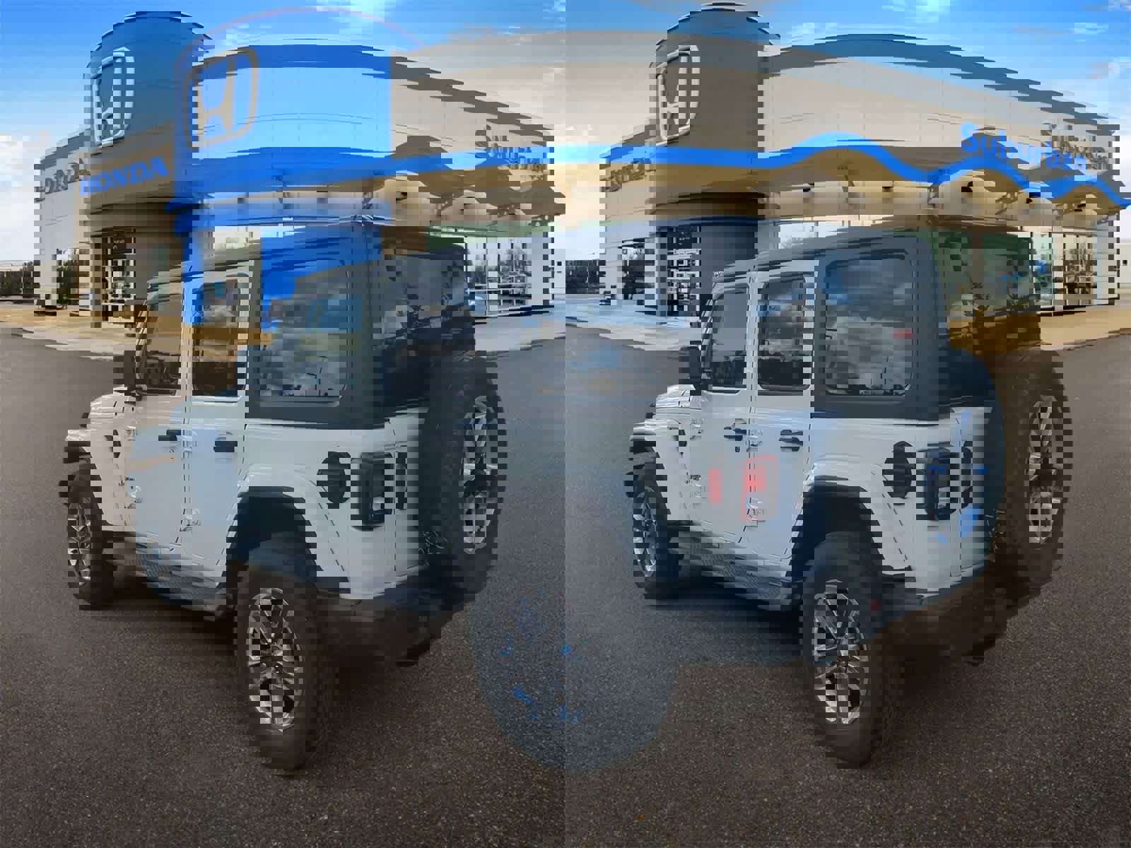 Used 2020 Jeep Wrangler Unlimited Sahara image 6