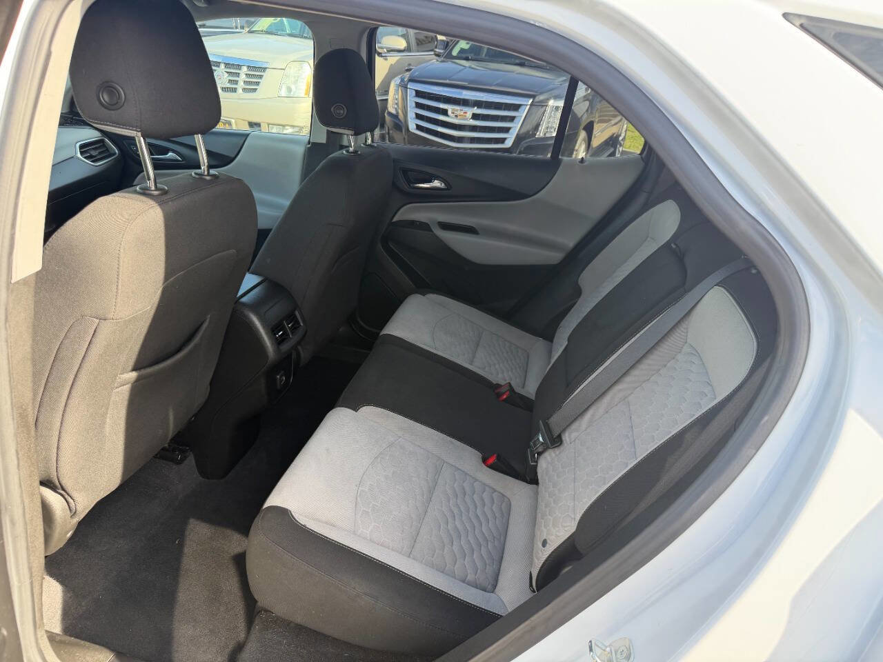 Used 2021 Chevrolet Equinox LT FWD image 13