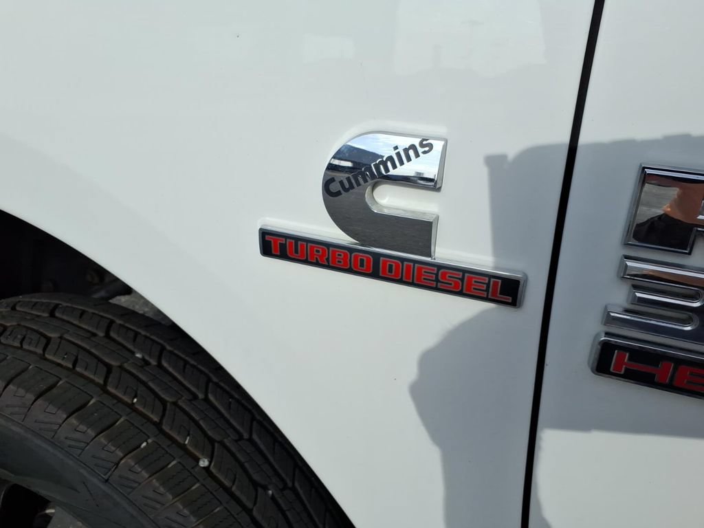Used 2018 RAM 3500 Tradesman w/ Chrome Appearance Group AWD/4WD image 6