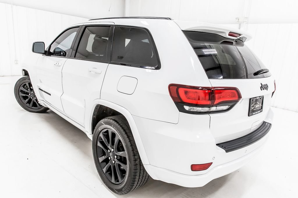 Used 2020 Jeep Grand Cherokee Altitude RWD image 5