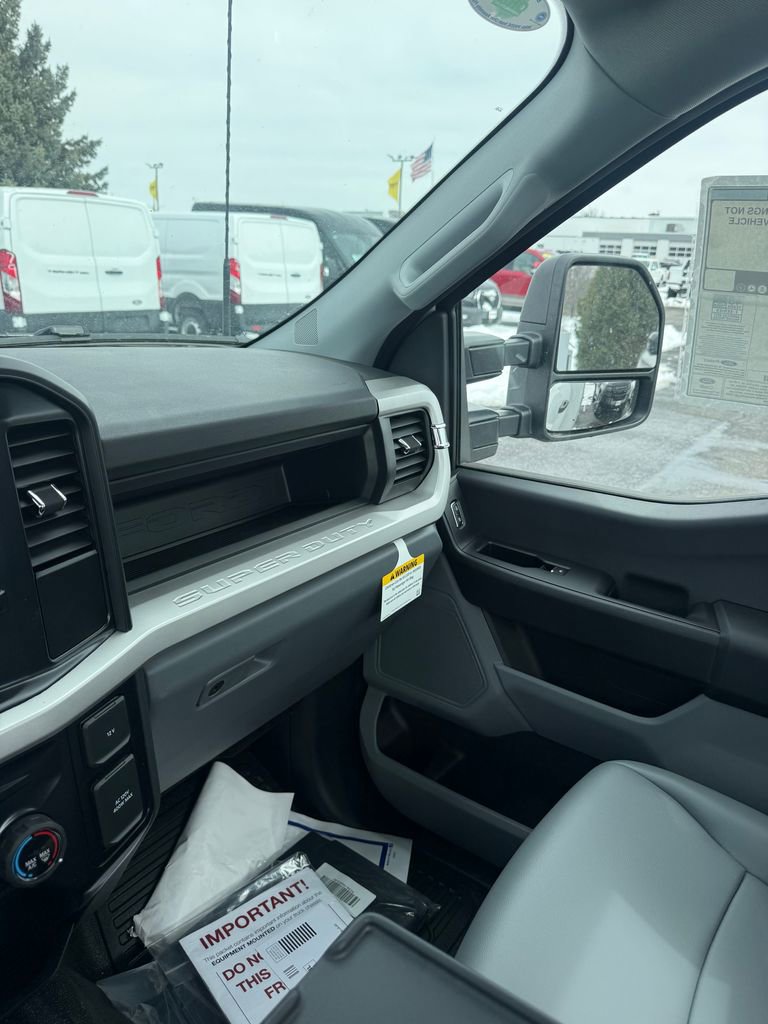 New 2025 Ford F450 XL w/ XL Chrome Package image 18