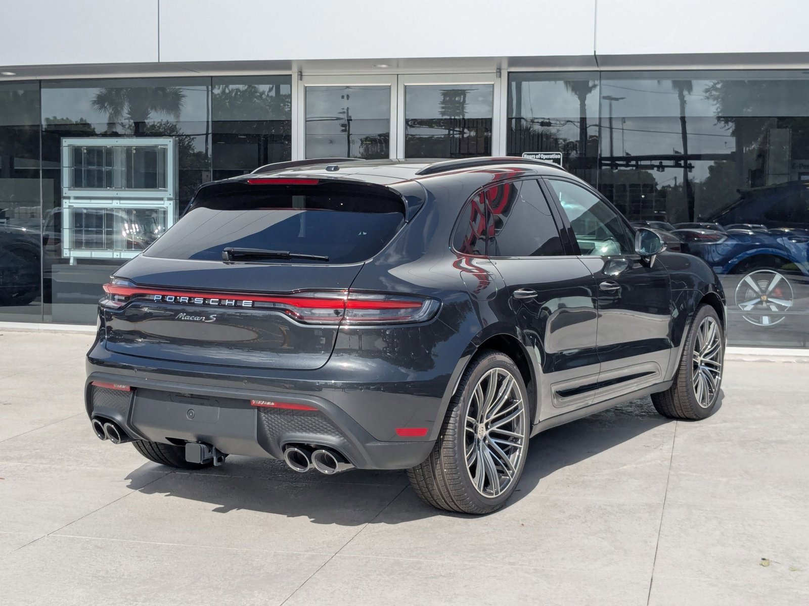 New 2025 Porsche Macan S image 9
