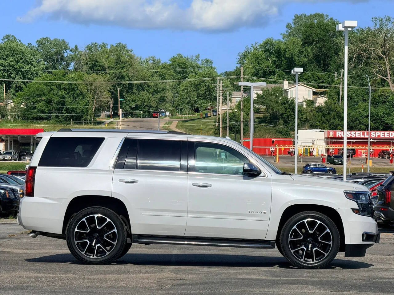 Used 2017 Chevrolet Tahoe Premier AWD/4WD image 6