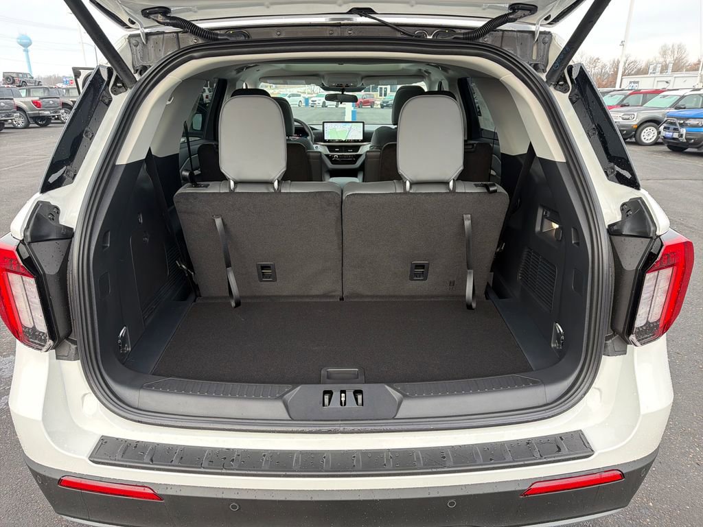 New 2026 Ford Explorer Active w/ Active Comfort Package image 23