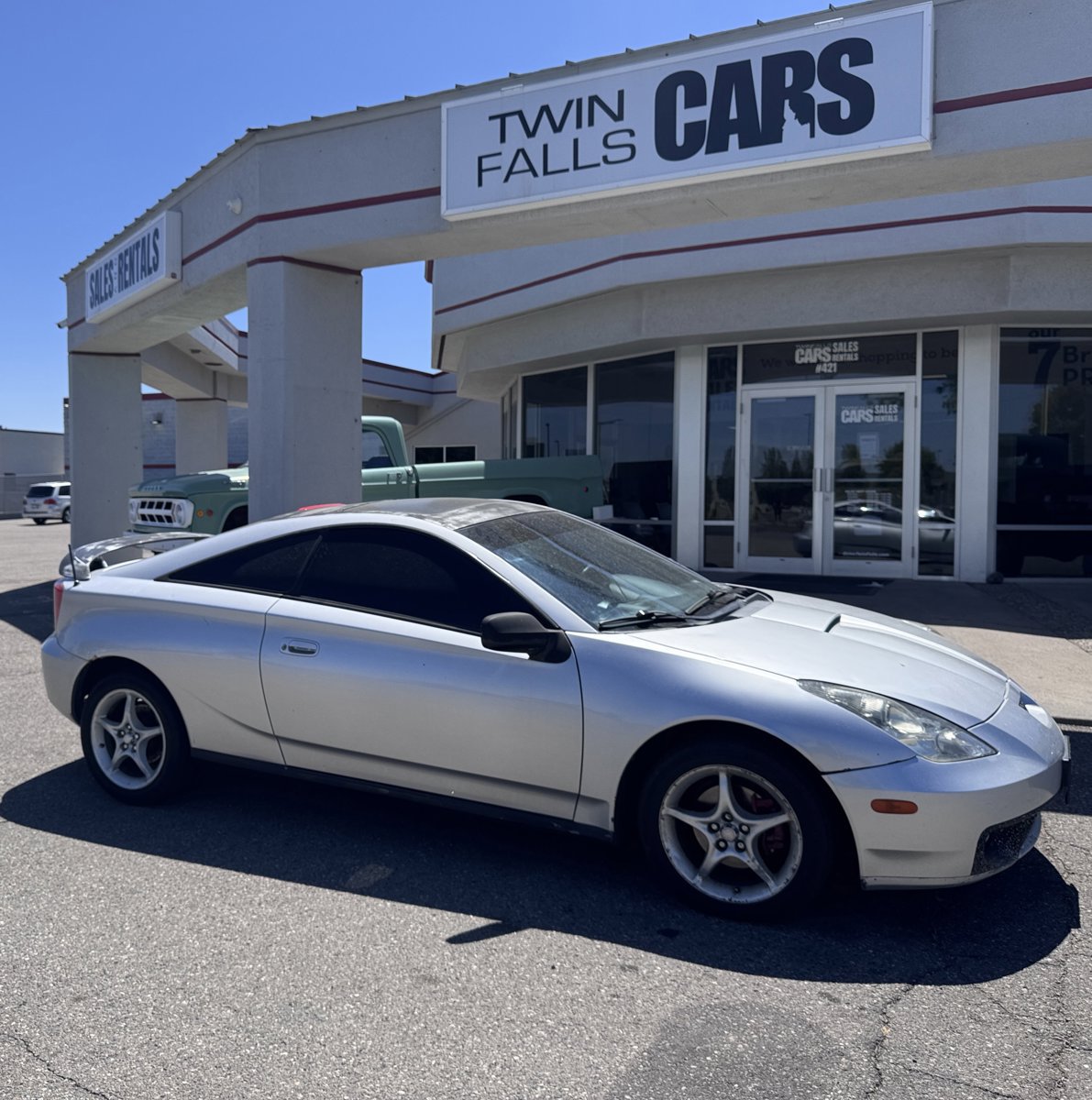 Used 2002 Toyota Celica GT-S FWD image 2