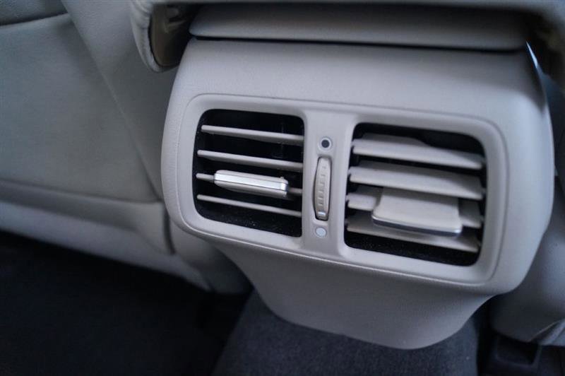 Used 2013 Acura TSX w/ Technology Package image 29