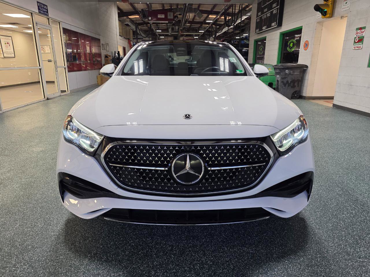 Used 2025 Mercedes-Benz E 350 E 350 RWD Sedan image 3