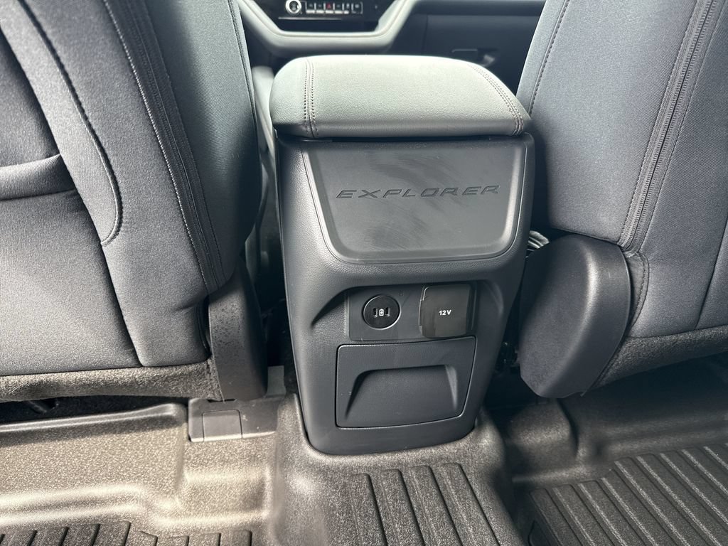 Used 2026 Ford Explorer Active RWD image 25