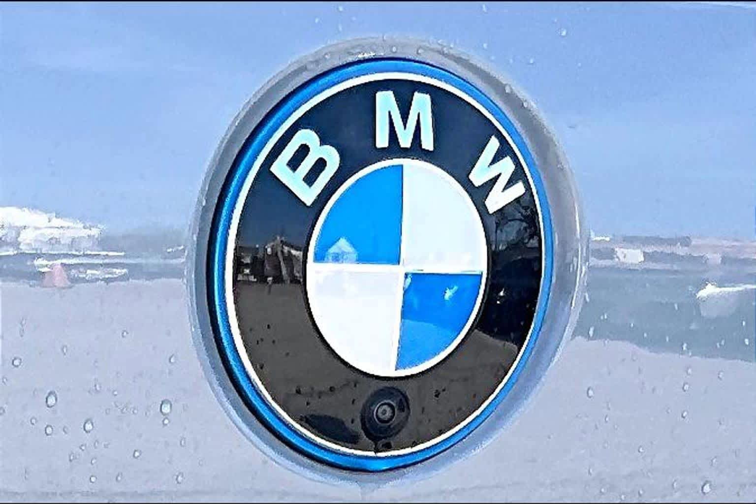 Used 2025 BMW i7 xDrive60 image 9