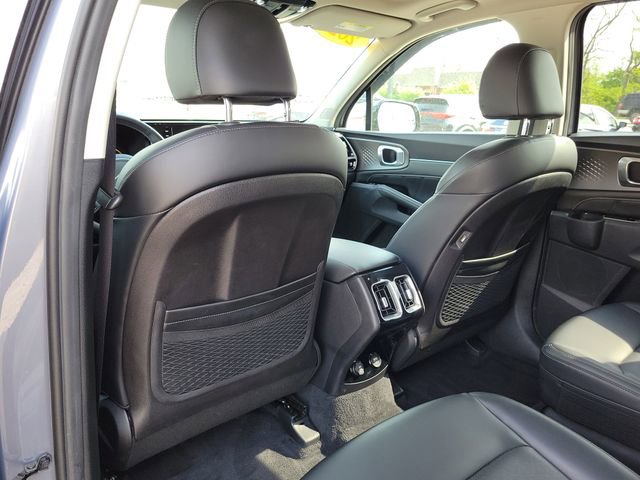 Used 2023 Kia Sorento SX AWD/4WD image 17