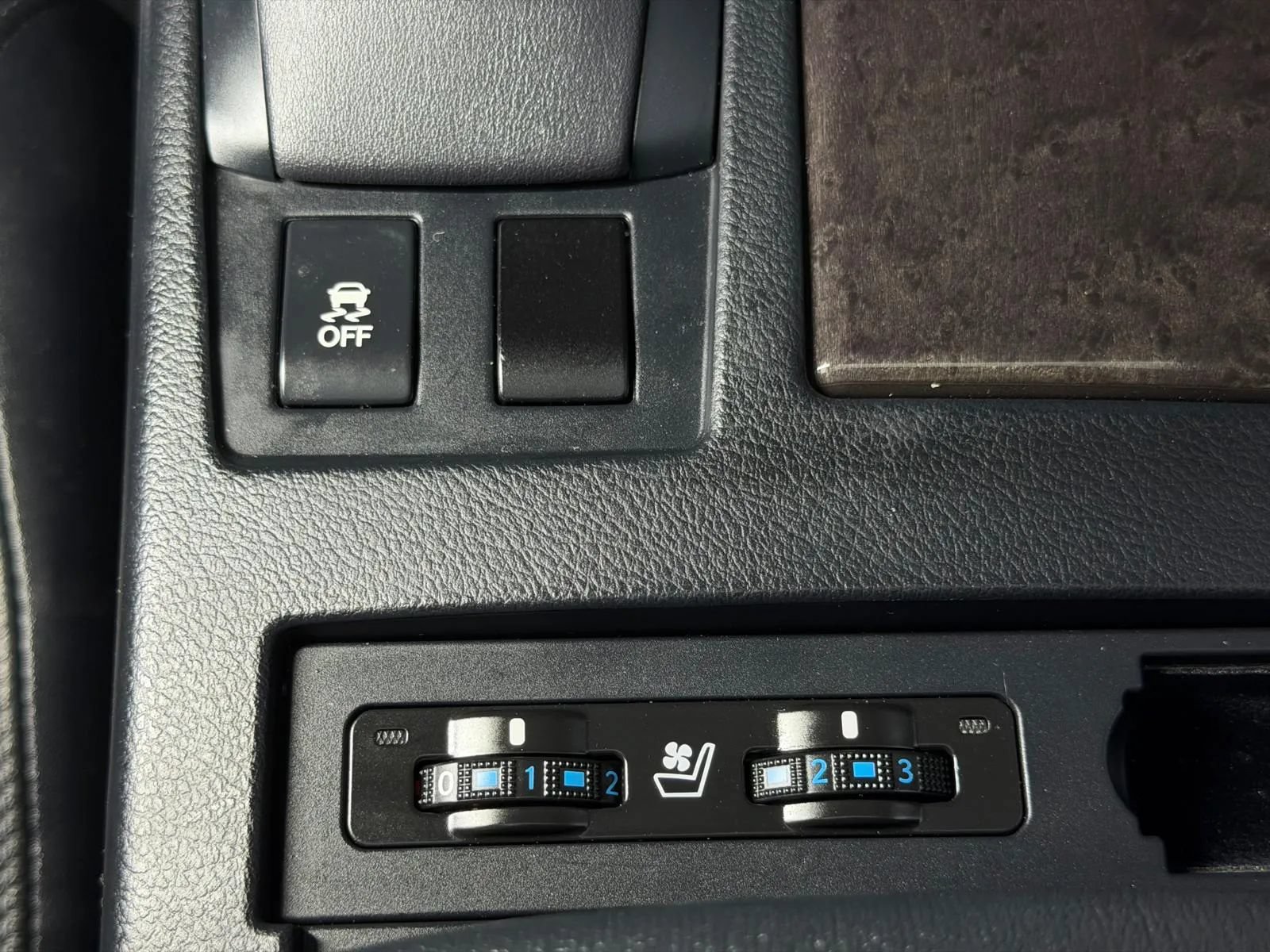Used 2013 Lexus RX 350 FWD w/ Navigation Pkg image 35