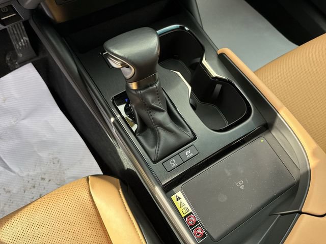 Used 2024 Lexus ES 300h w/ Premium Package image 23