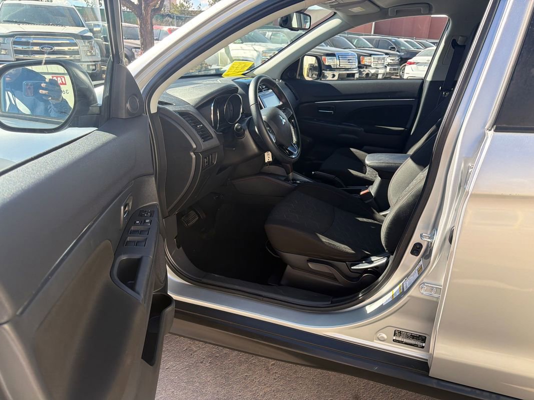 Used 2022 Mitsubishi Outlander Sport LE image 9