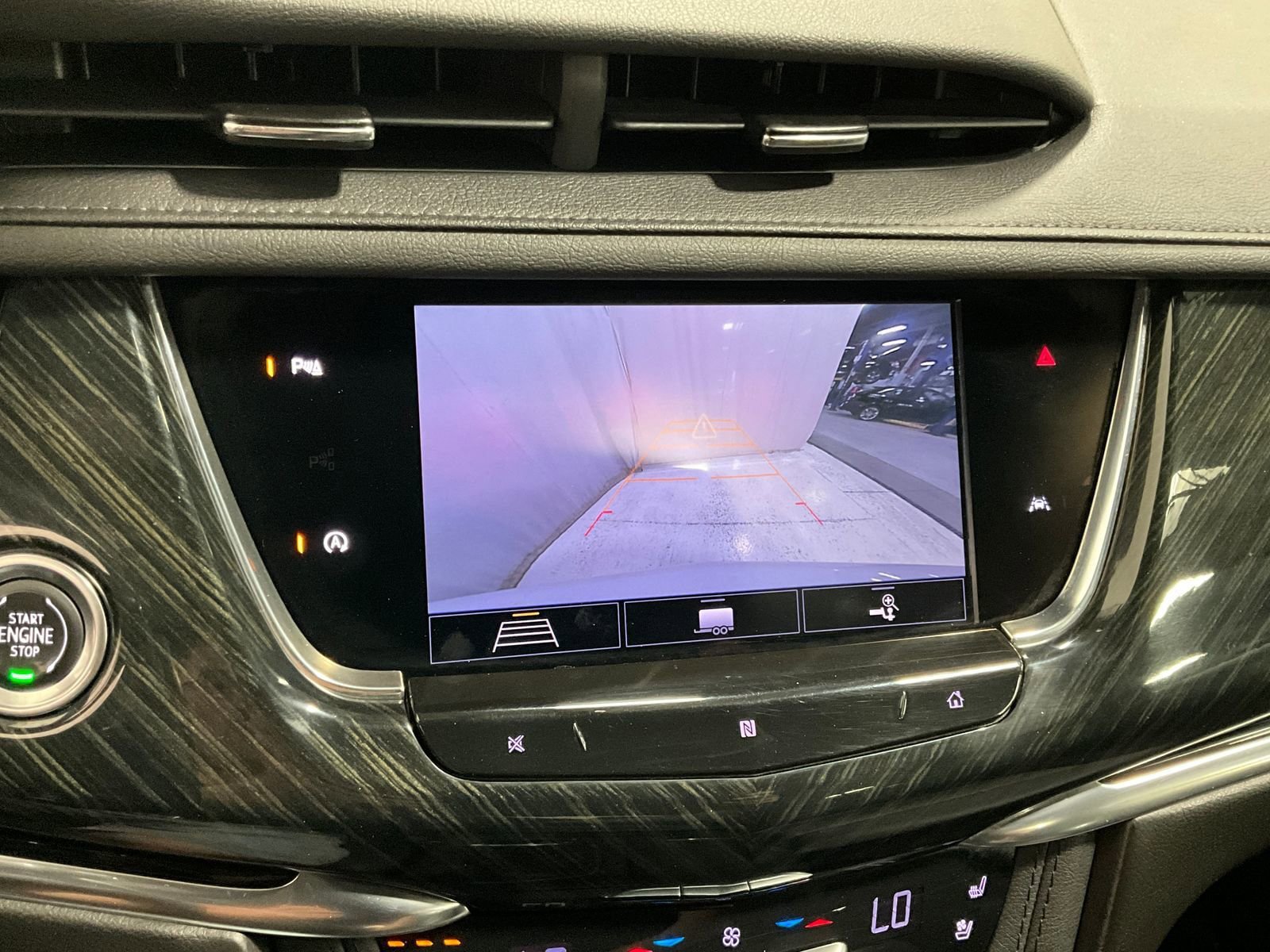 Used 2020 Cadillac XT6 Premium Luxury AWD/4WD image 20