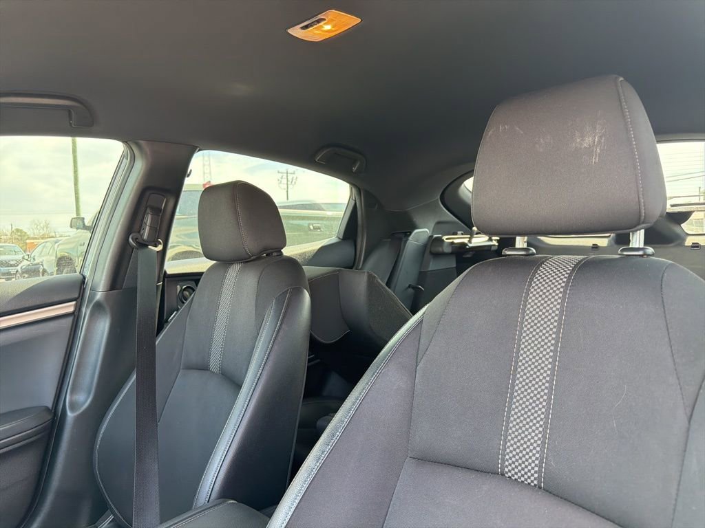 Used 2021 Honda Civic Sport image 9