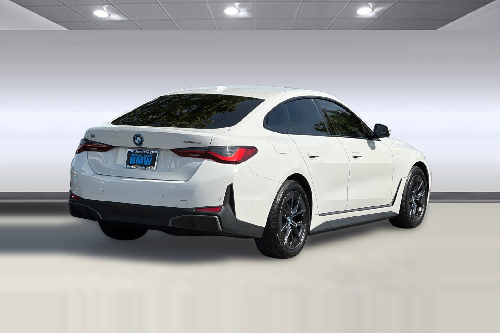 Certified 2023 BMW i4 eDrive35 w/ Premium Package RWD image 8