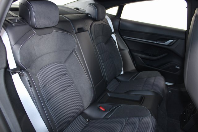 New 2025 Porsche Taycan image 25