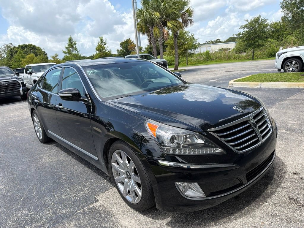 Used 2011 Hyundai Equus Ultimate RWD image 2