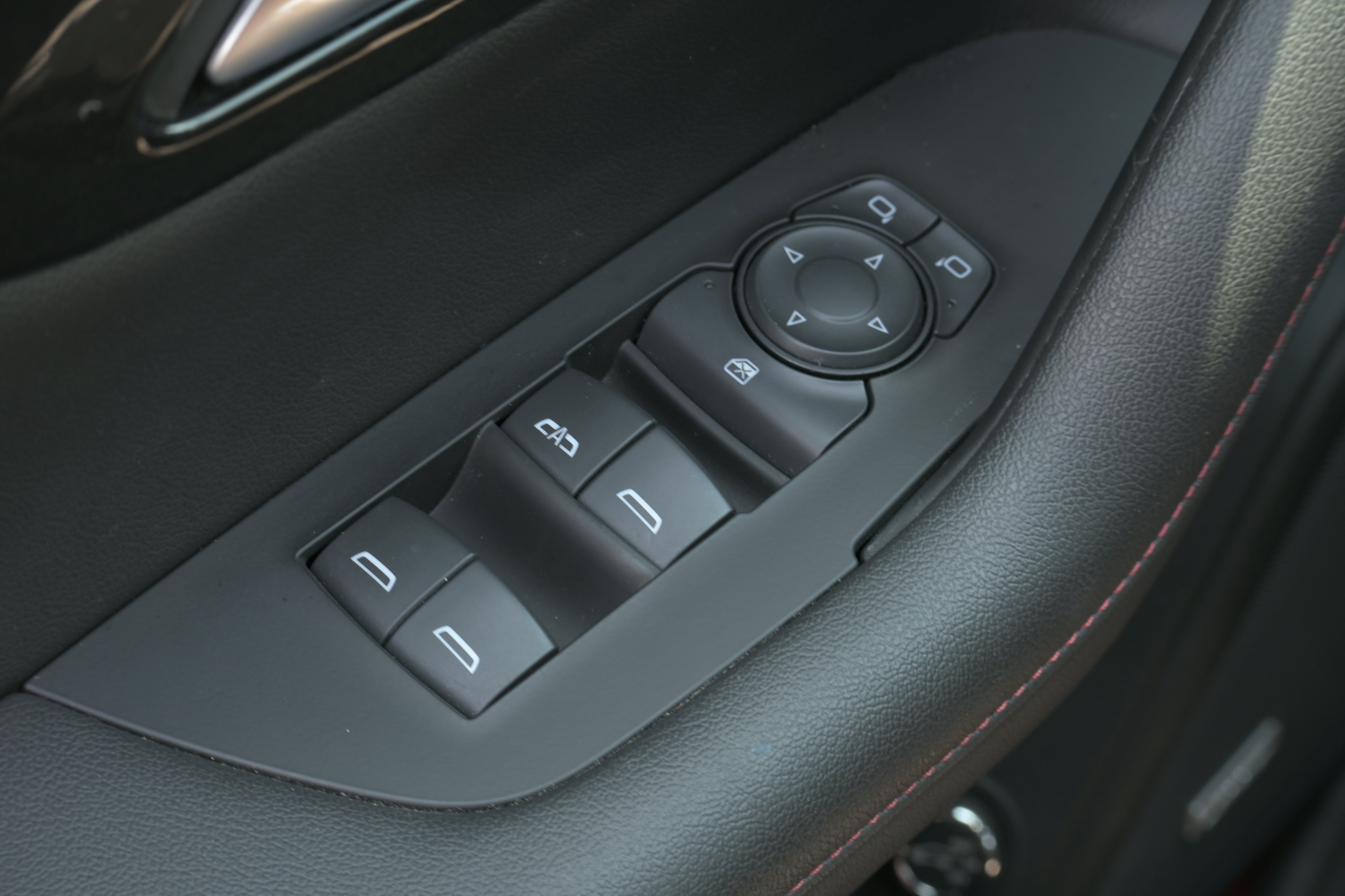 Used 2022 Chevrolet Blazer RS w/ Enhanced Convenience Package FWD image 26