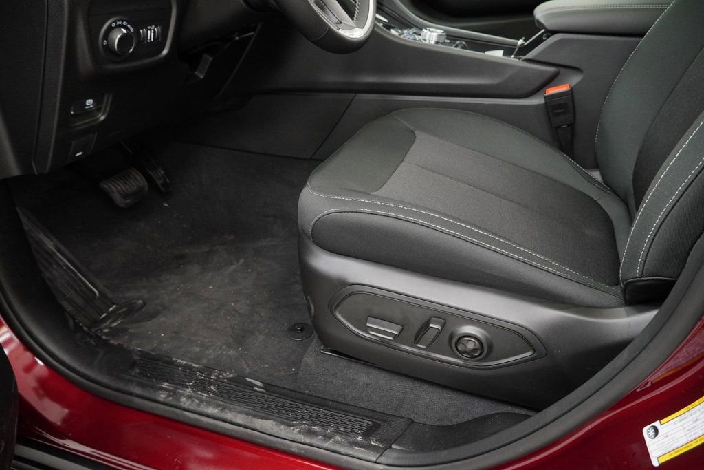 New 2026 Jeep Grand Cherokee Laredo image 29