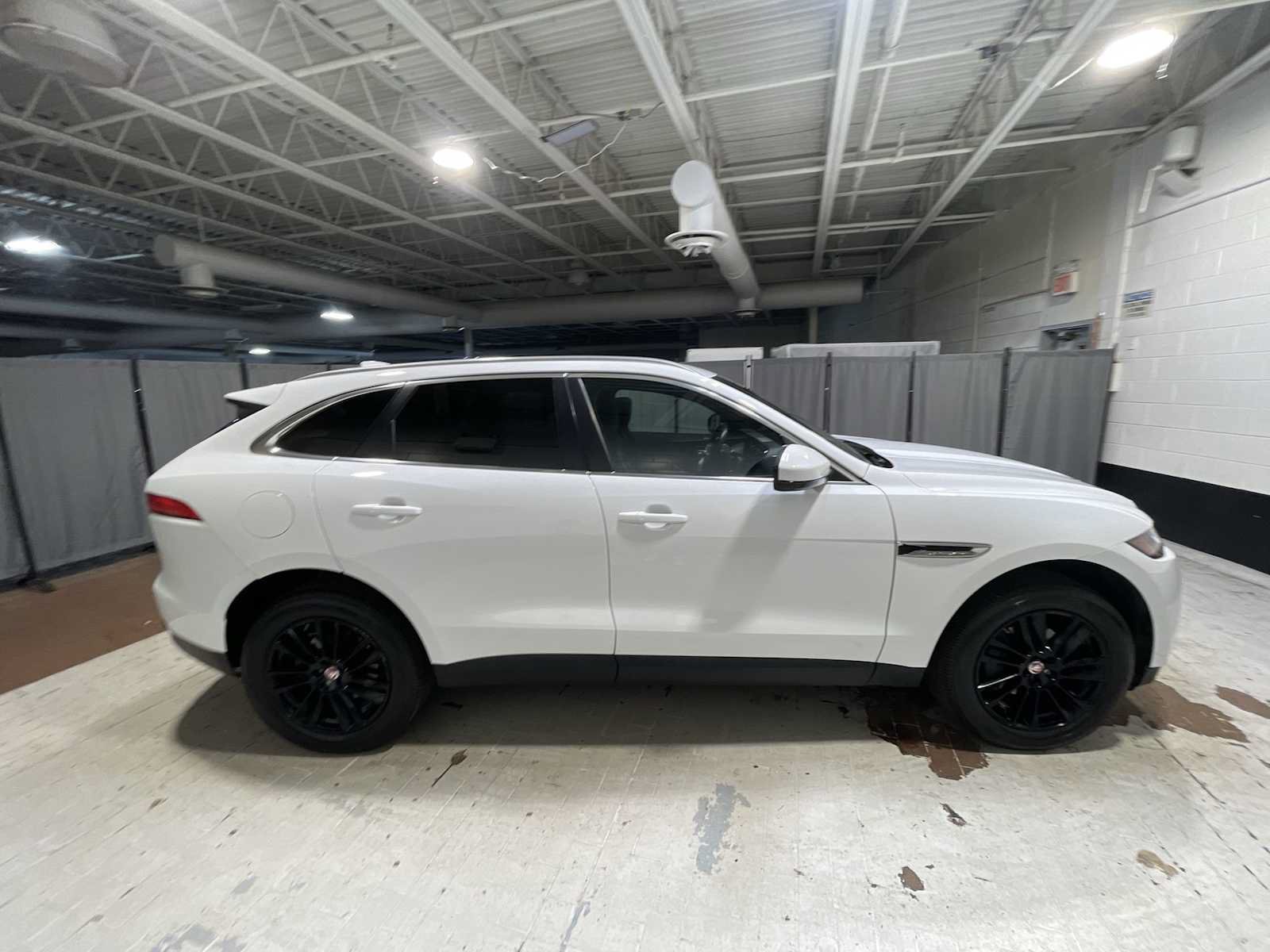 Used 2018 Jaguar F-PACE Prestige AWD/4WD image 27