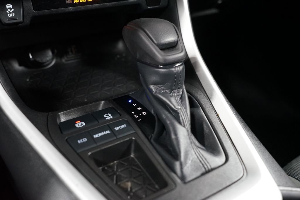 Certified 2023 Toyota RAV4 LE image 21