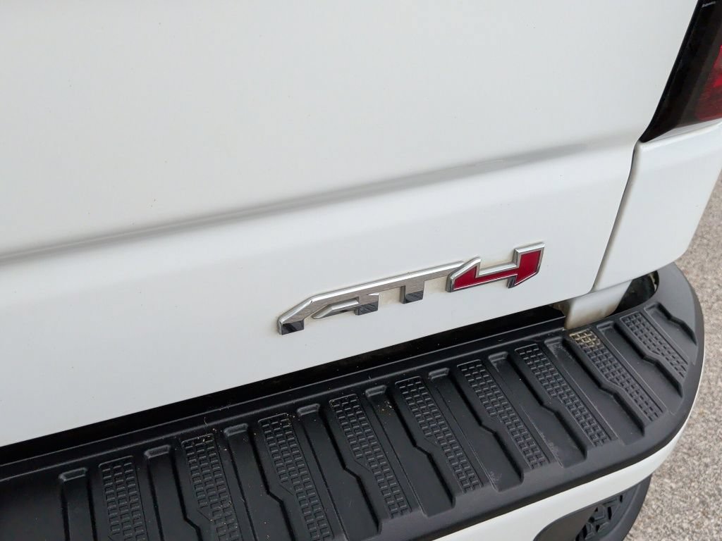 Used 2024 GMC Sierra 1500 AT4 w/ Technology Package AWD/4WD image 46