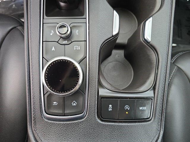 Certified 2025 Cadillac XT4 Premium Luxury AWD/4WD image 30