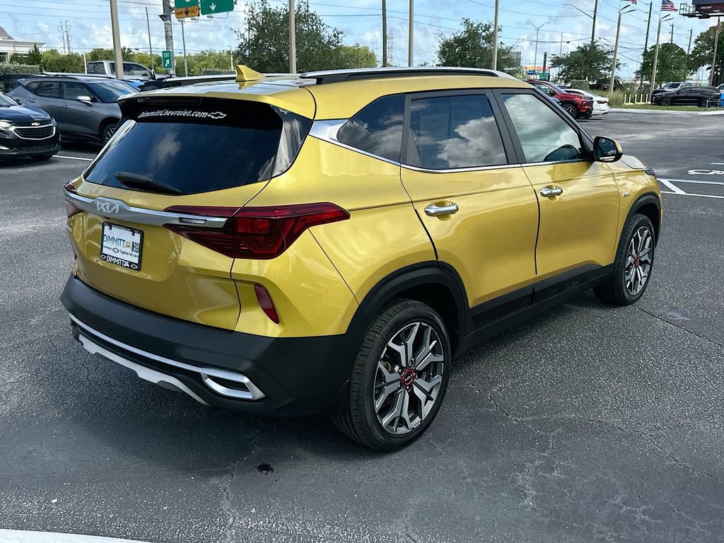 Used 2023 Kia Seltos SX w/ SX Sunroof Package AWD/4WD image 5