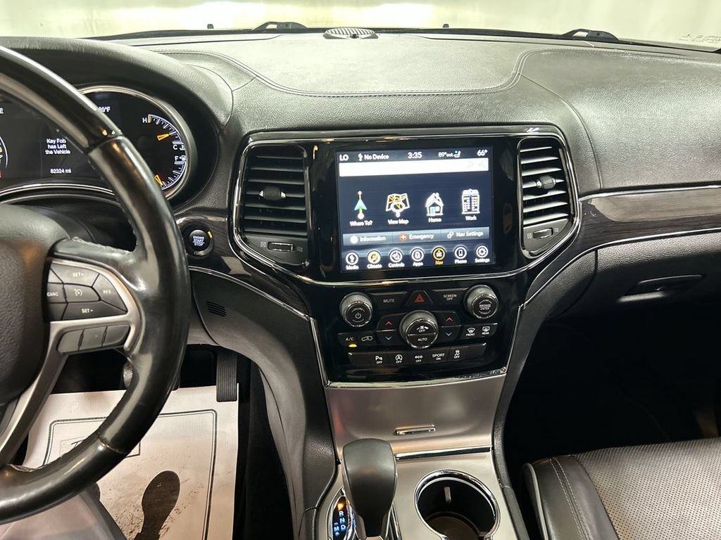 Used 2020 Jeep Grand Cherokee Overland AWD/4WD image 19