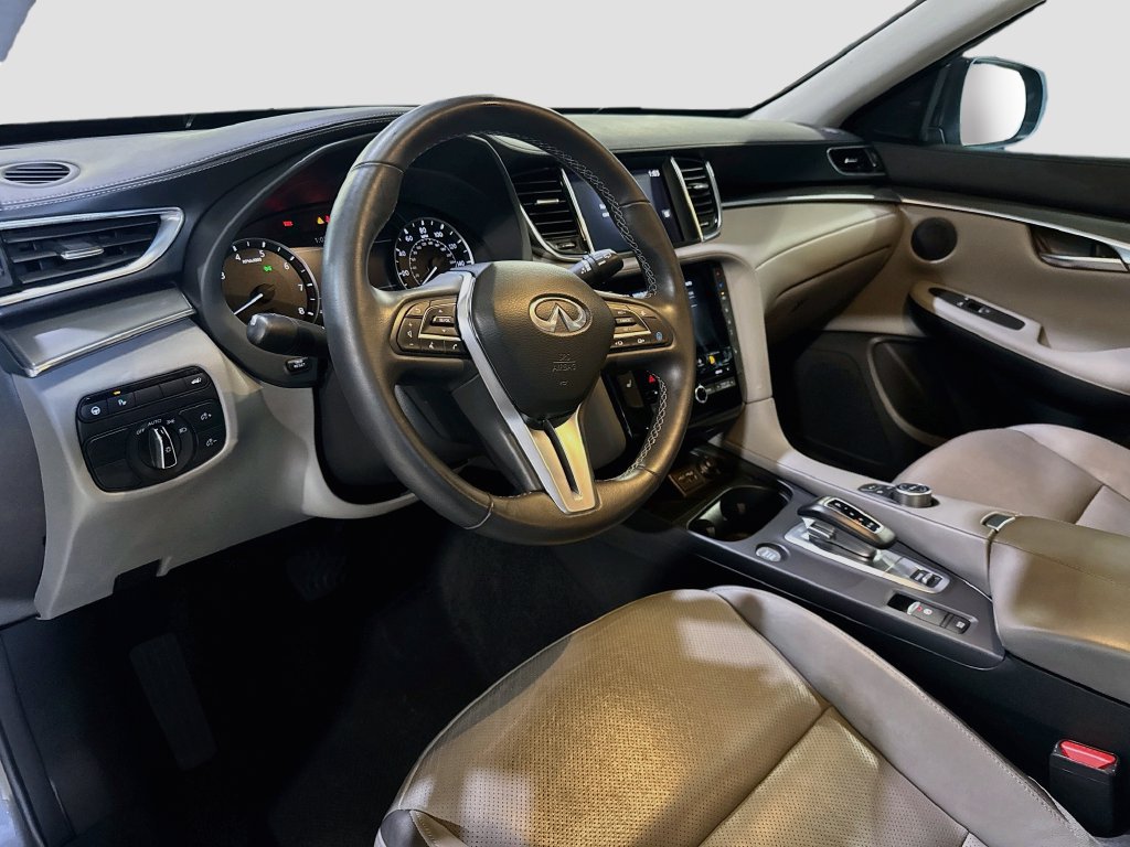 Certified 2023 INFINITI QX50 Luxe FWD image 10