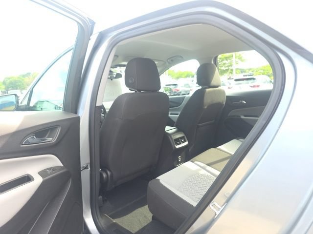 Used 2024 Chevrolet Equinox LS FWD image 25