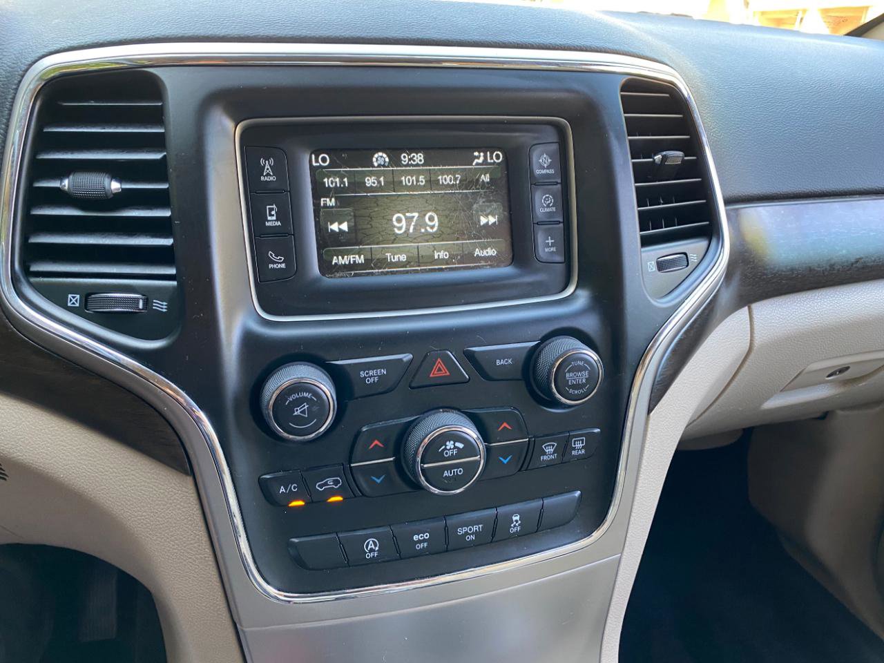 Used 2016 Jeep Grand Cherokee Laredo image 66
