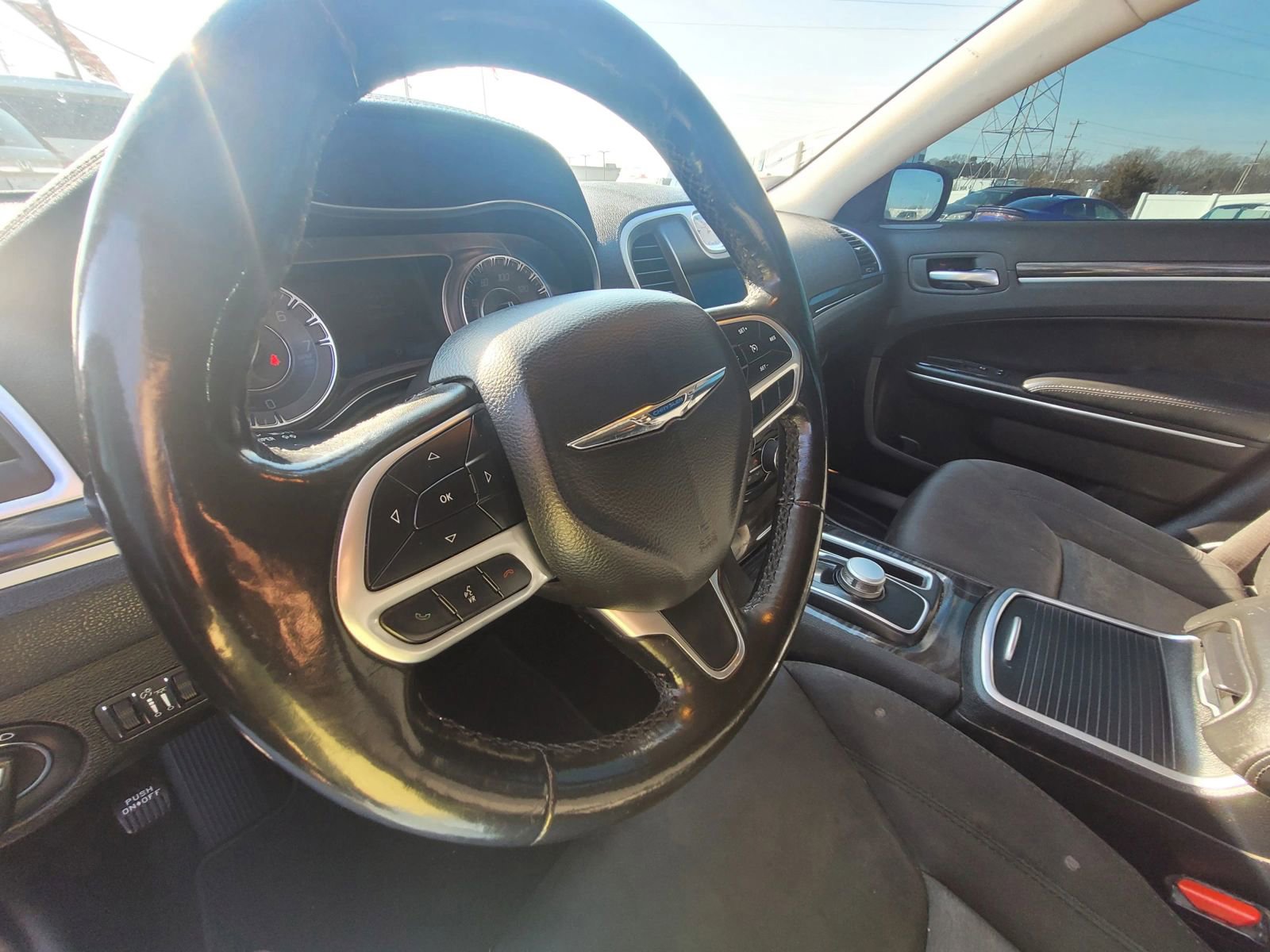 Used 2019 Chrysler 300 Touring w/ Sport Appearance Package image 17