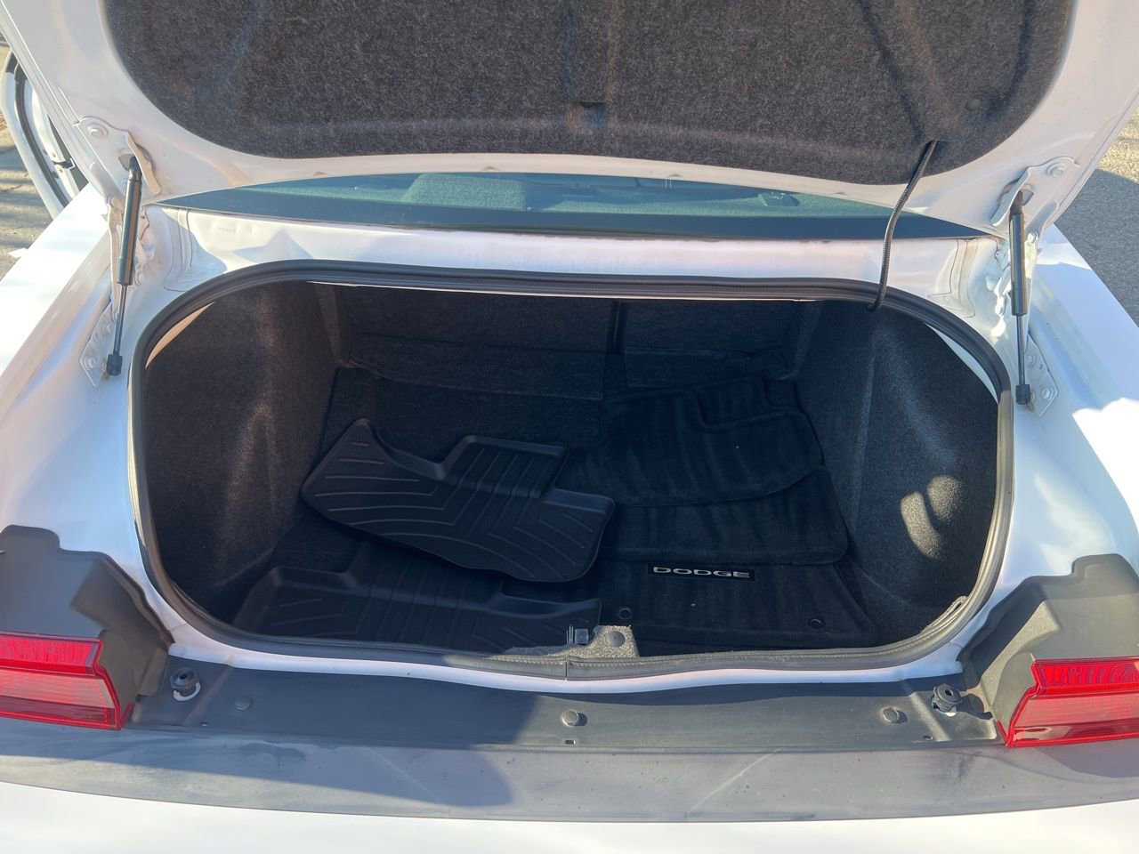 Used 2013 Dodge Challenger R/T image 14