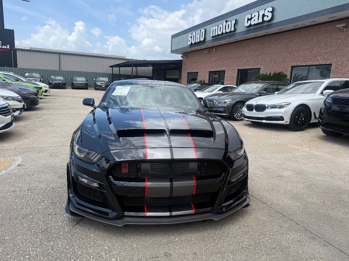 Used 2017 Ford Mustang GT w/ Black Accent Package RWD image 8