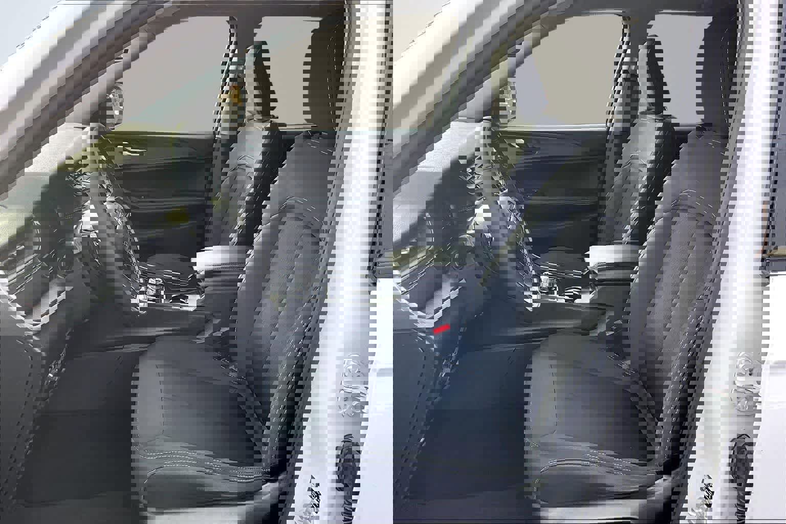 Used 2024 Jeep Grand Cherokee Laredo image 11